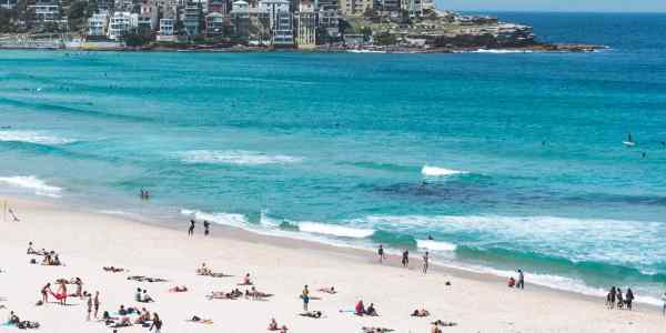 sydney-beach-drones