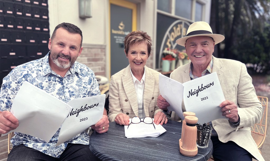 neighbours return 2023