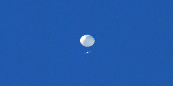 Image of the chinese balloon that america shots down