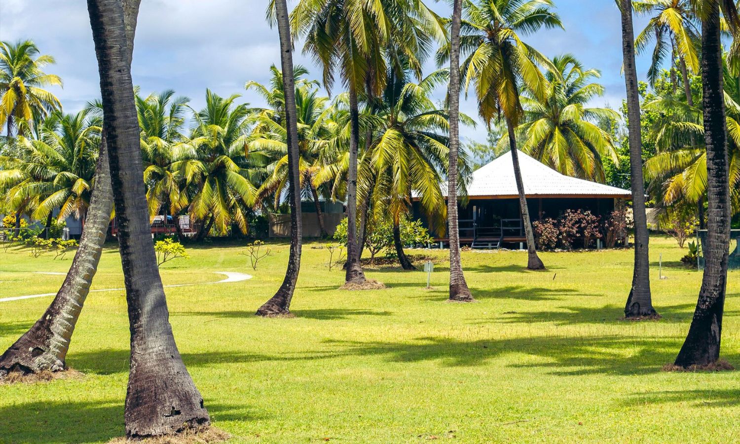 cocos island accommodation 