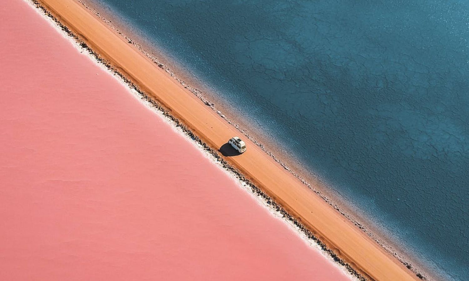 pink lake australia 