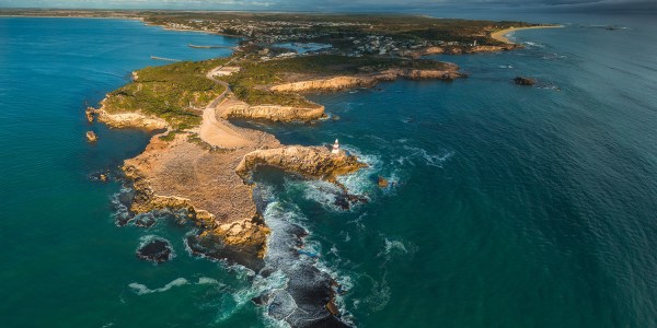 An image showing an ariel view of the town of Robe, SA.