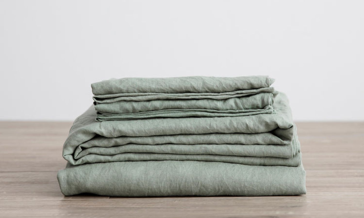 Best Linen Sheets From Myer, Adairs, The Iconic, & More