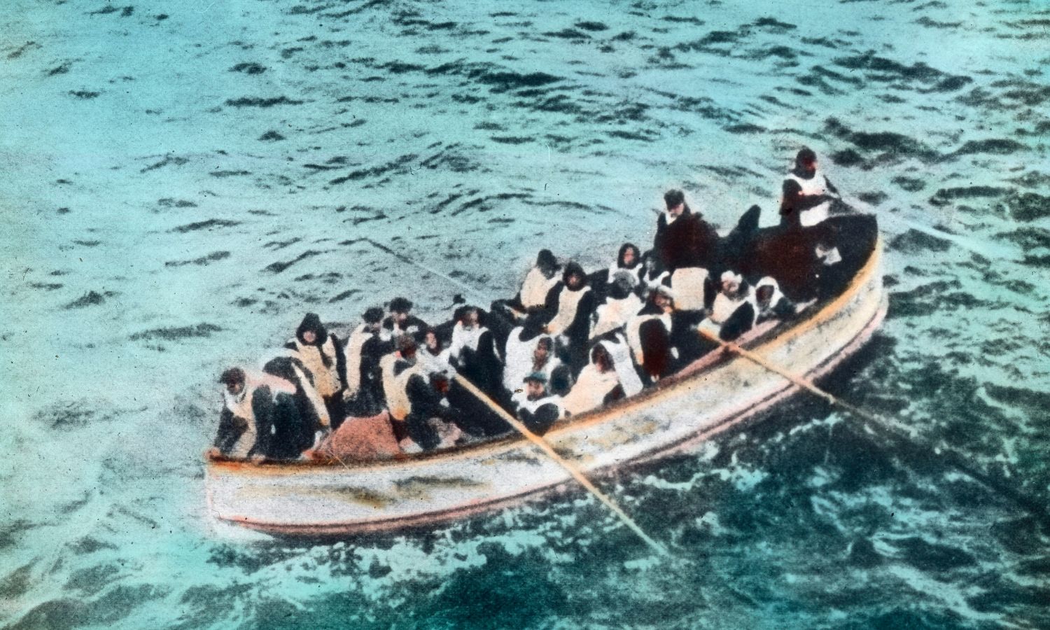 An image showing passengers arriving on the RMS Carpathia from the Titanic