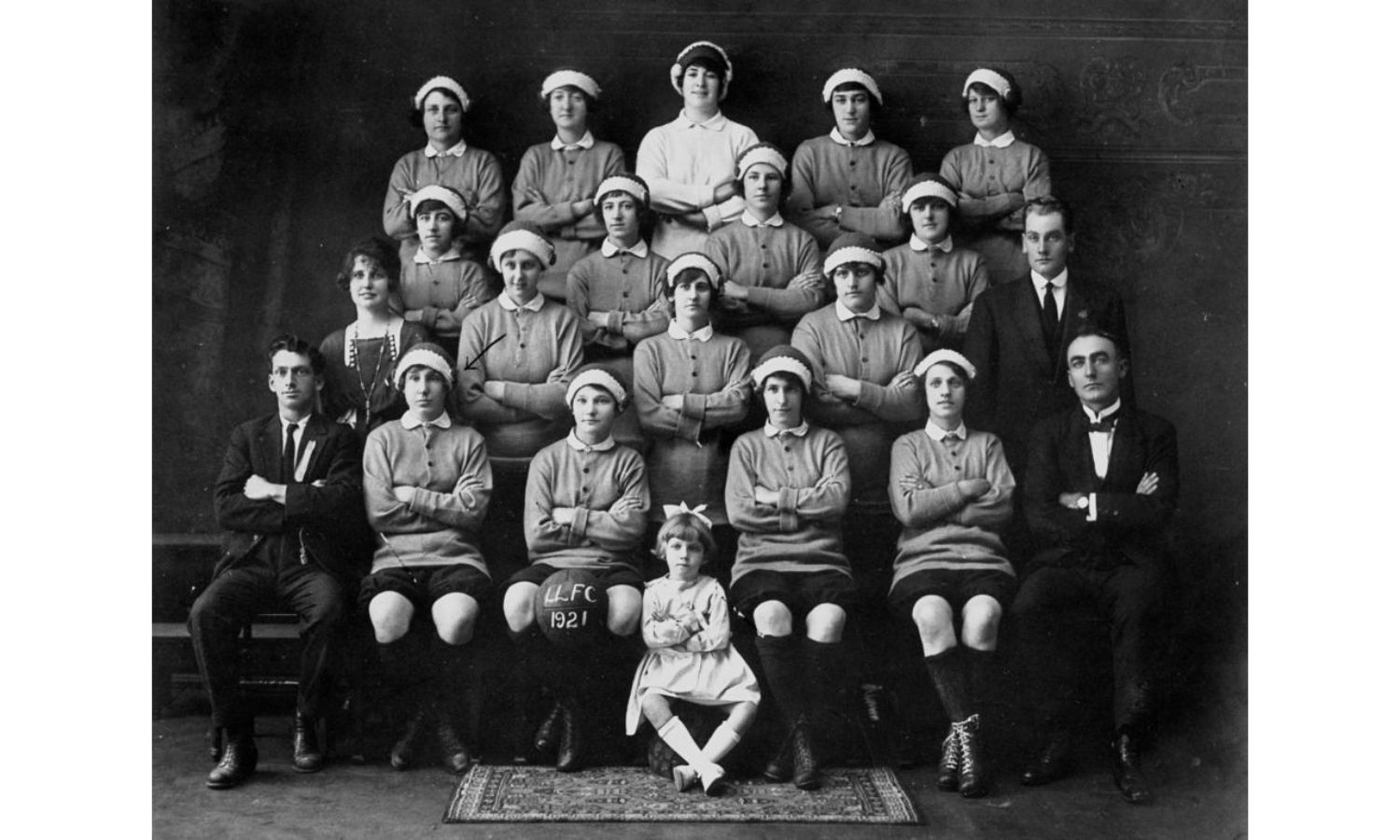 An image of the Latrobe Ladies Football Club, one of the earliest womens football clubs in australia