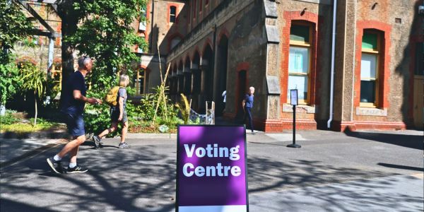 An image showing early vote centres open in Australia for the inidgenous voice to parliament referendum.