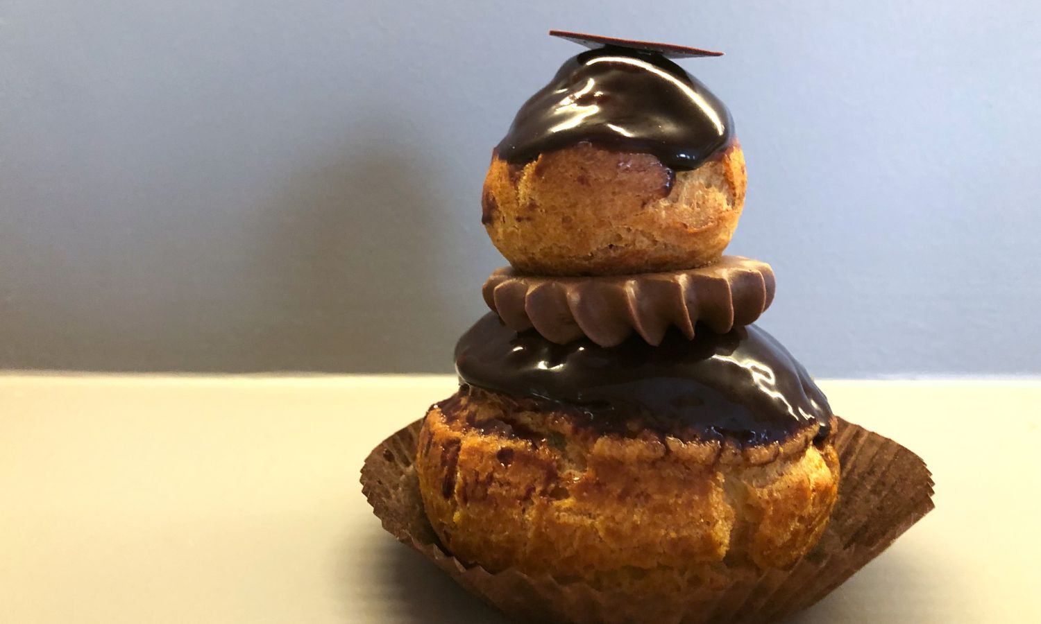 guide to French pastries religieuse