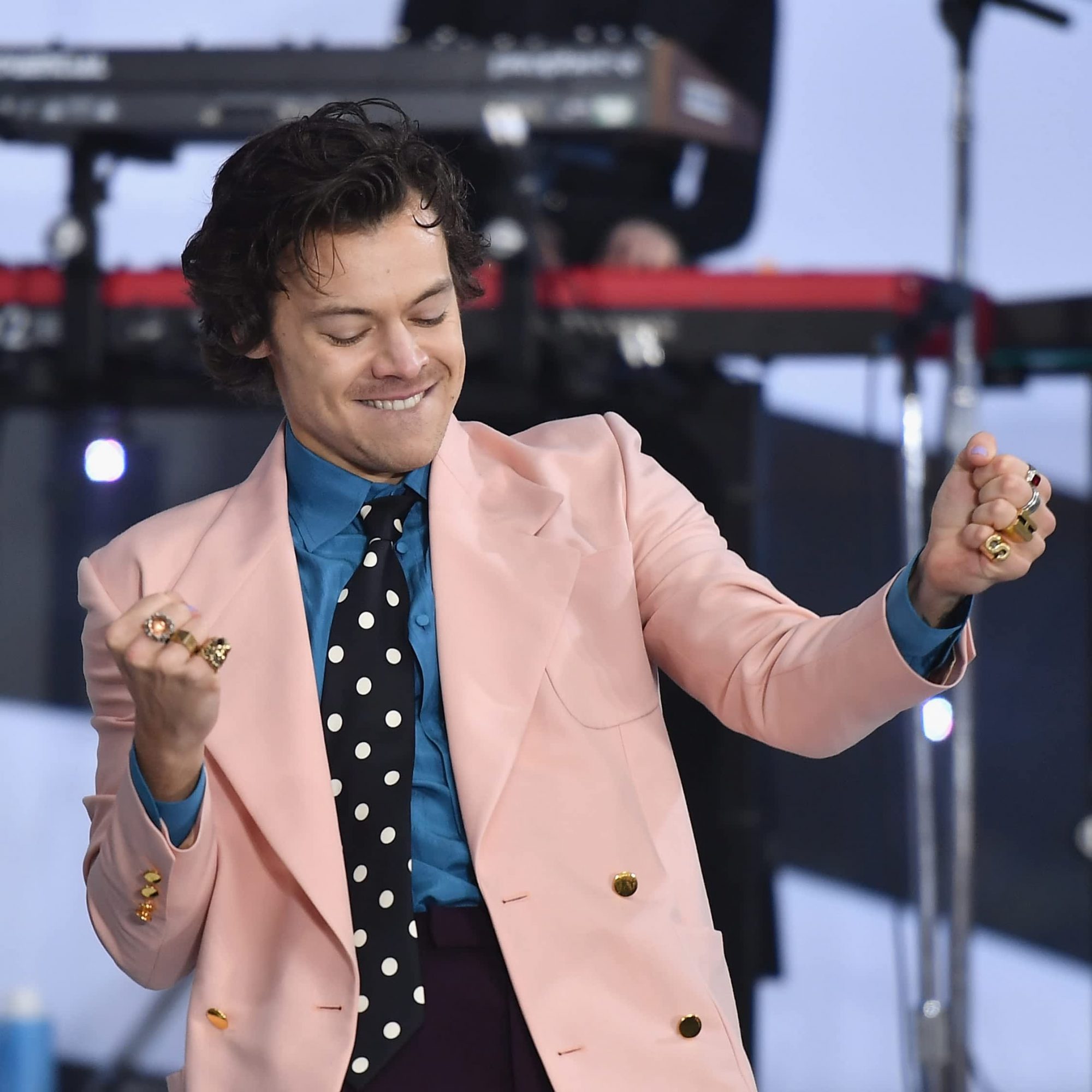 Harry Styles's Birth Chart Explains Why the Singer Is So Good at